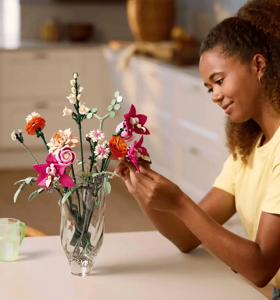 Конструктор LEGO Botanicals Милый розовый букет цветов