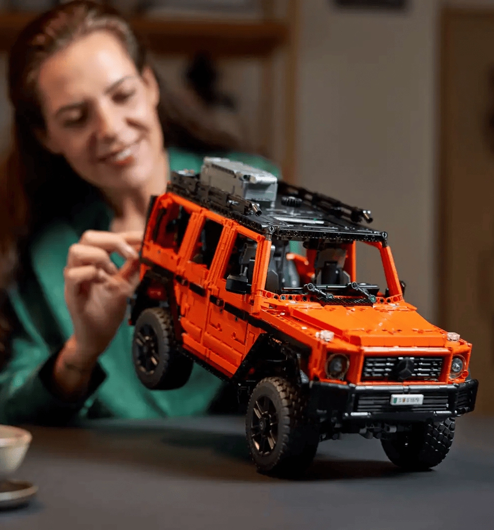 Конструктор LEGO Technic Mercedes-Benz G 500 PROFESSIONAL Line