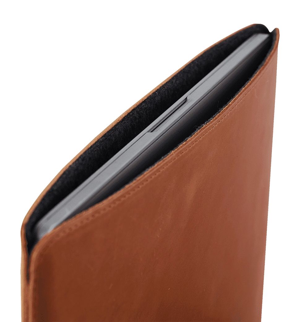 Шкіряний чохол INCARNE Gamma Plus MacBook Pro 16" 2019-2023 коньяк