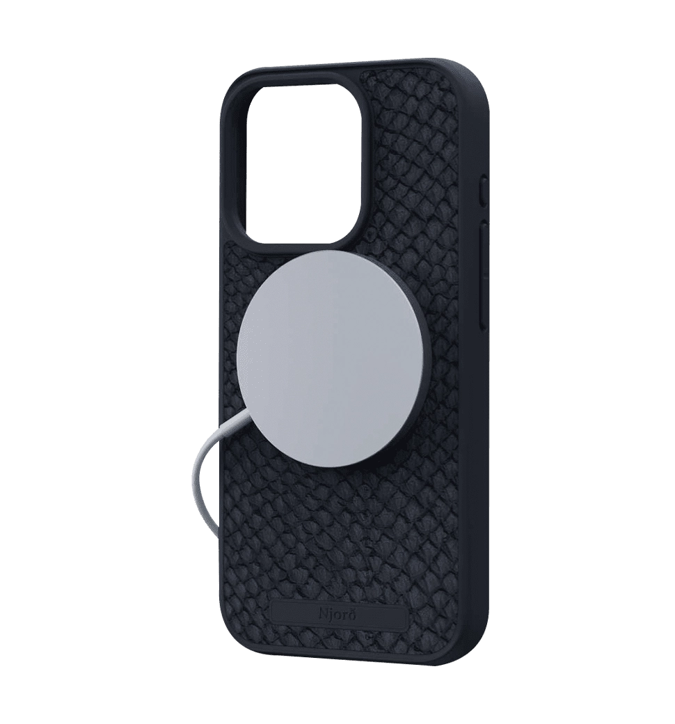 Чехол Njord Salmon Leather MagSafe Case Black для iPhone 15 Pro (NA53SL00)