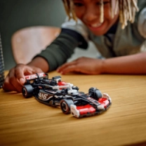 Конструктор LEGO Speed Champions Гоночный автомобиль MoneyGram Haas F1® Team VF-24