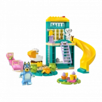 Конструктор LEGO Bluey Веселье с Блуи и Хлоей на игровой площадке