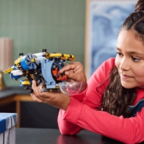 Конструктор LEGO Technic Глибоководний дослідницький підводний човен