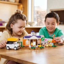 Конструктор LEGO Animal Crossing Концерт К.К. на площади