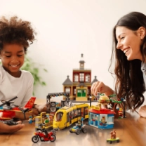 LEGO City Main Square (60271)