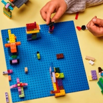 Конструктор LEGO Classic Базова пластина синього кольору