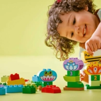 Конструктор LEGO DUPLO Town Творческий сад и цветы