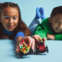 LEGO City «Піца-авто проти пожежної машини» Набір перегонів (60458)