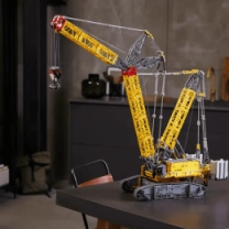 Конструктор LEGO Technic Гусеничний підйомний кран Liebherr LR 13000